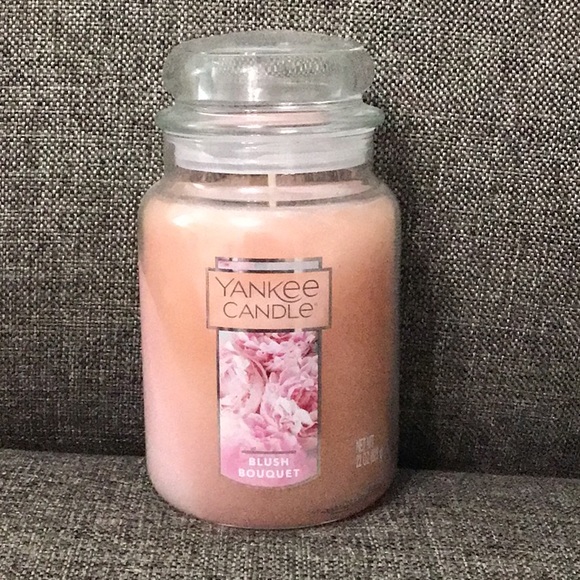 Yankee Candle - Blush Bouquet Large Glass Single Wick